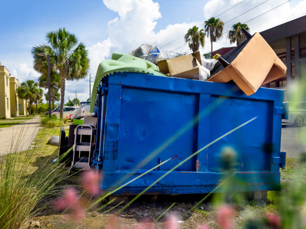 Best Construction Debris Removal  in Muscatine, IA