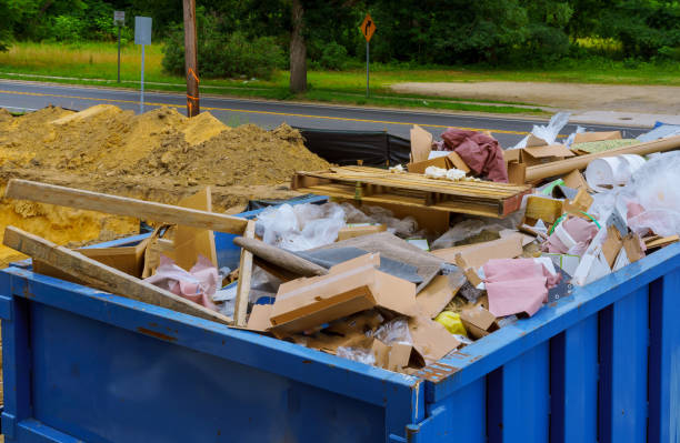 Best Trash Removal Near Me  in Muscatine, IA